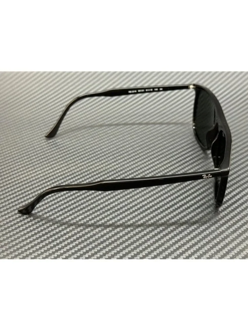New Ray-Ban Men Black Sunglasses 61-18-145